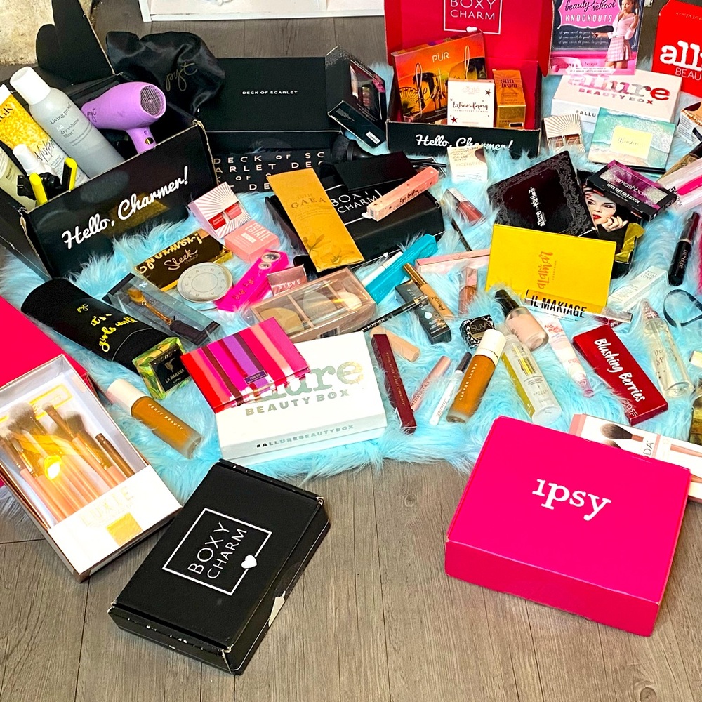 Makeup π Mystery Box Bundle x2 - Picture 3 of 5